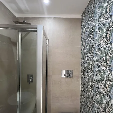 Martiry Apartment *